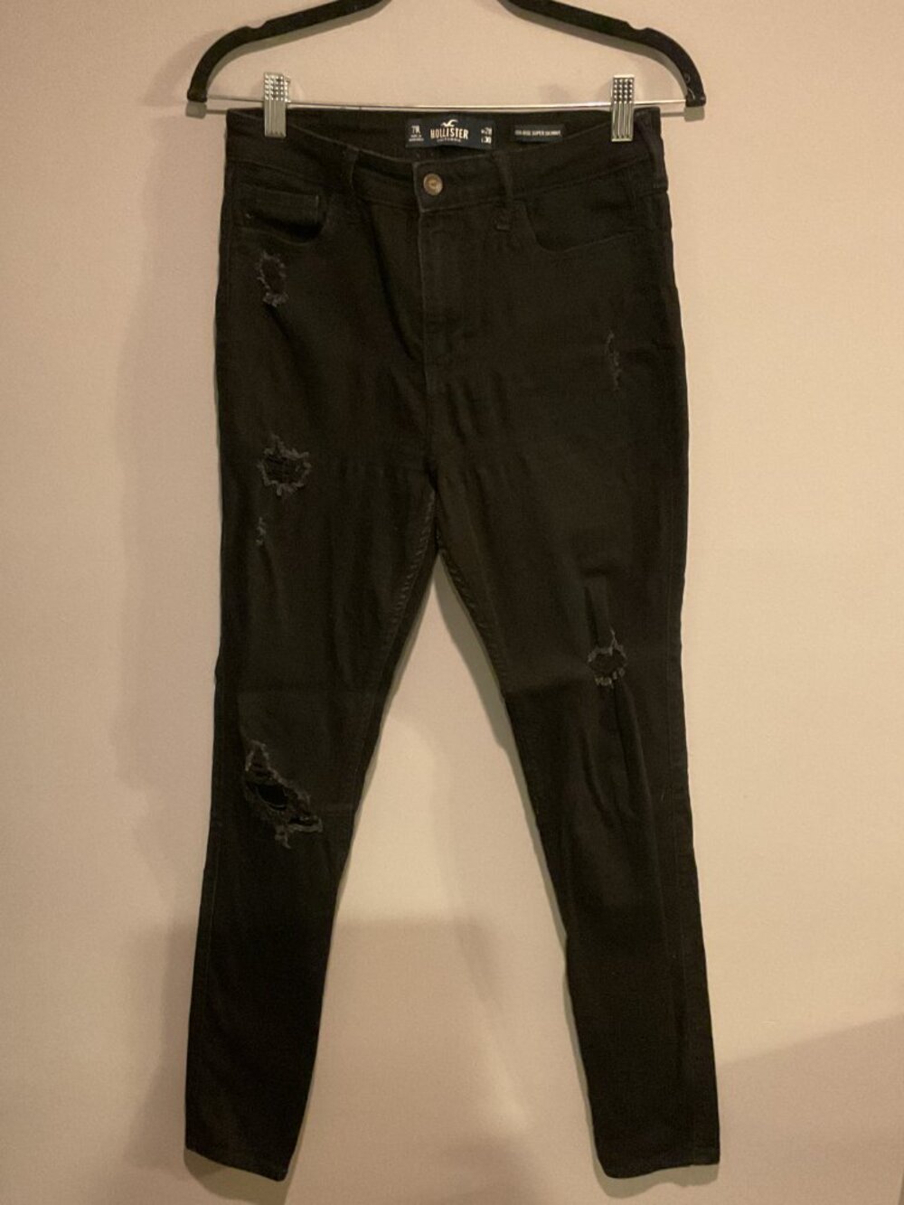 HOLLISTER HIGH RISE SKINNY JEAN